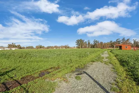 Exterior - 13393 E Jahant Rd, Acampo, CA 95220 photo 15 of 16
