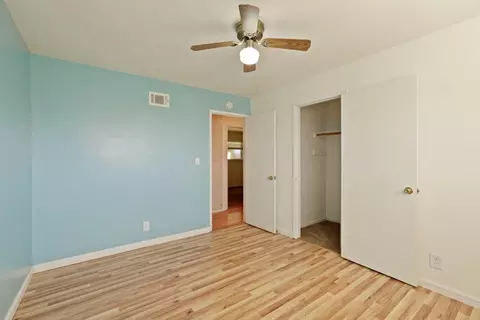 Bedroom - 13393 E Jahant Rd, Acampo, CA 95220 photo 6 of 9