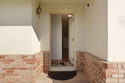 Entry Way - 13393 E Jahant Rd, Acampo, CA 95220 photo 1 of 1