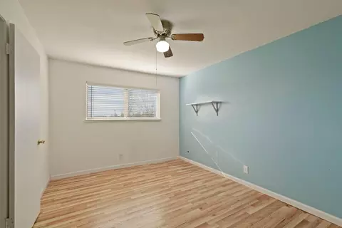 Bedroom - 13393 E Jahant Rd, Acampo, CA 95220 photo 3 of 9