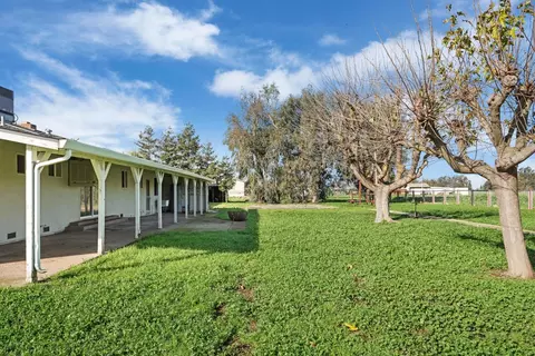 Exterior - 13393 E Jahant Rd, Acampo, CA 95220 photo 10 of 16