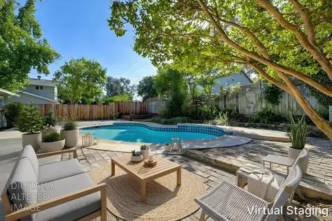 9132 La Riviera Dr, Sacramento, CA 95826