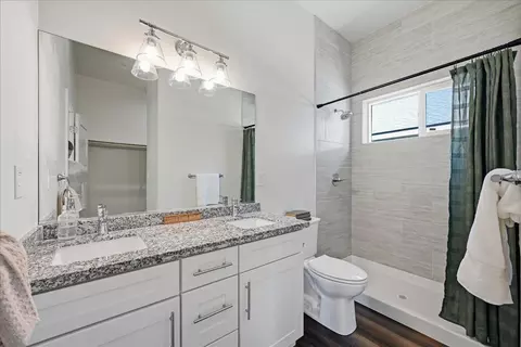 Bath - 112 Shadow Wood Pl, Colfax, CA 95713 photo 1 of 2