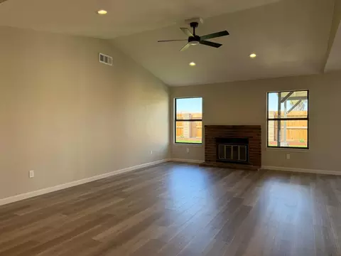 Living - 932 Arambel Dr, Patterson, CA 95363 photo 5 of 6