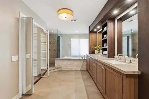 Bath - 5508 Susan Way, Carmichael, CA 95608 photo 3 of 9