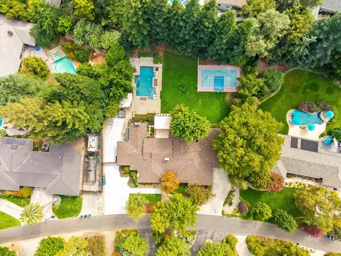 View/Area - 5508 Susan Way, Carmichael, CA 95608 photo 3 of 13