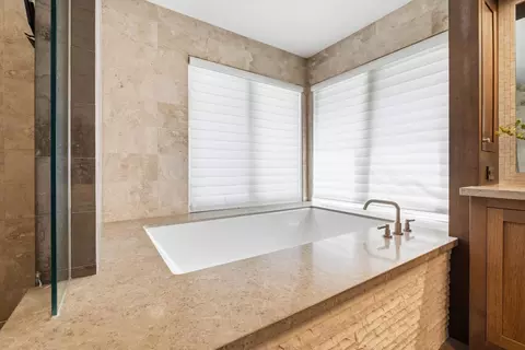 Bath - 5508 Susan Way, Carmichael, CA 95608 photo 6 of 9