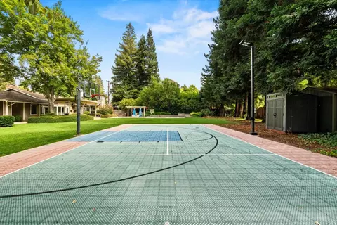 Exterior - 5508 Susan Way, Carmichael, CA 95608 photo 12 of 14
