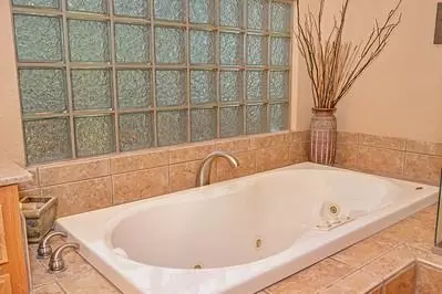 Bath - 5301 Overland Way, Placerville, CA 95667 photo 5 of 6