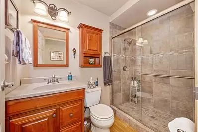 Bath - 5301 Overland Way, Placerville, CA 95667 photo 2 of 6