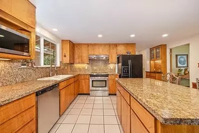 Kitchen - 5301 Overland Way, Placerville, CA 95667 photo 3 of 6