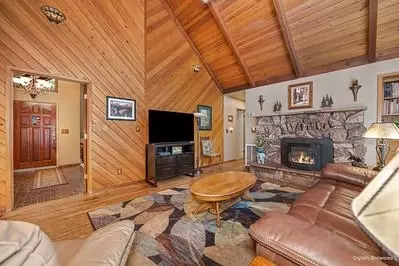 Living - 5301 Overland Way, Placerville, CA 95667 photo 3 of 4
