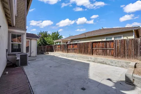 Exterior - 9327 Vintner Cir, Patterson, CA 95363 photo 3 of 5