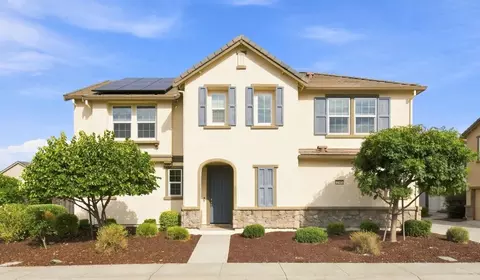 2745 Mabry Dr, Sacramento, CA 95835