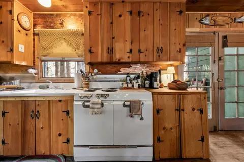 Kitchen - 47 Sciots, Strawberry, CA 95735 photo 5 of 6
