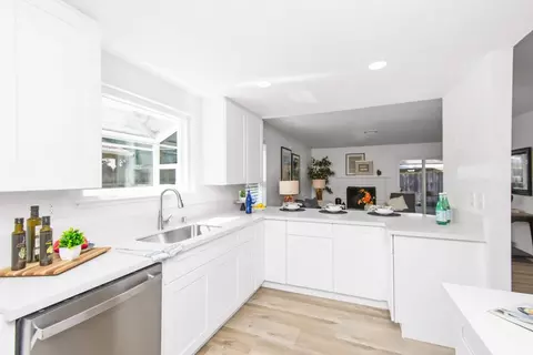 Kitchen - 3609 Brookline St, Modesto, CA 95356 photo 6 of 7