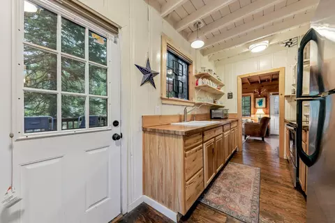 Kitchen - 61 Sciots, Strawberry, CA 95735 photo 3 of 3
