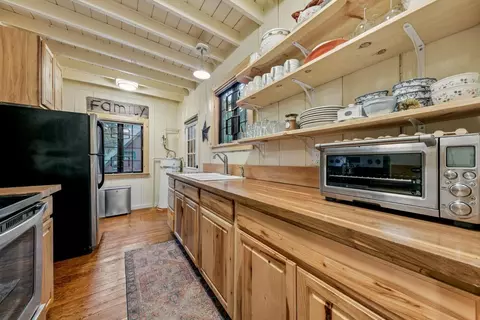 Kitchen - 61 Sciots, Strawberry, CA 95735 photo 1 of 3