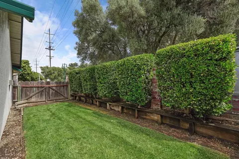 Exterior - 773 E Century Pl, Lodi, CA 95240 photo 3 of 8