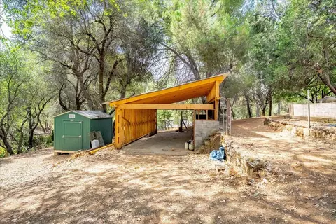 Exterior - 2370 Meadow Ln, Placerville, CA 95667 photo 18 of 33