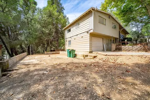 Exterior - 2370 Meadow Ln, Placerville, CA 95667 photo 7 of 33