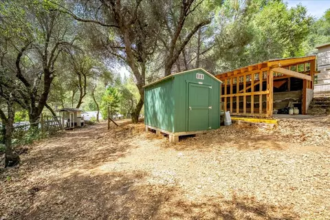 Exterior - 2370 Meadow Ln, Placerville, CA 95667 photo 20 of 33
