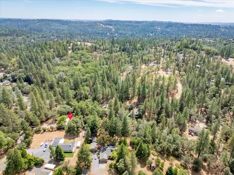 View/Area - 2370 Meadow Ln, Placerville, CA 95667 photo 2 of 10