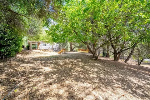 Exterior - 2370 Meadow Ln, Placerville, CA 95667 photo 29 of 33
