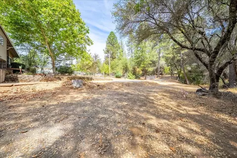 Exterior - 2370 Meadow Ln, Placerville, CA 95667 photo 17 of 33