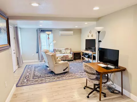 Living - 4834 Pacific Ave, Olivehurst, CA 95961 photo 4 of 4