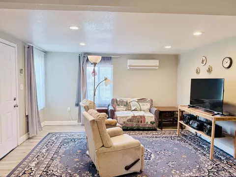 Living - 4834 Pacific Ave, Olivehurst, CA 95961 photo 1 of 4