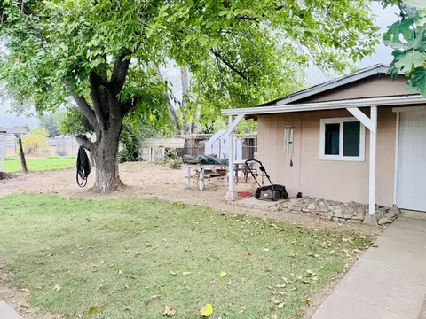 Exterior - 4834 Pacific Ave, Olivehurst, CA 95961 photo 5 of 11