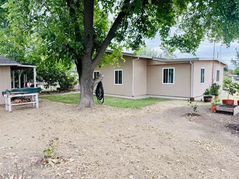 Exterior - 4834 Pacific Ave, Olivehurst, CA 95961 photo 8 of 11