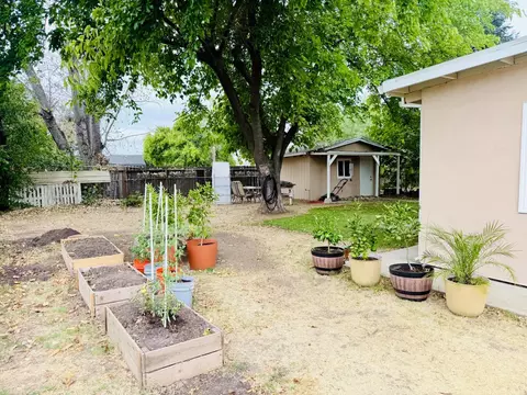 Exterior - 4834 Pacific Ave, Olivehurst, CA 95961 photo 7 of 11