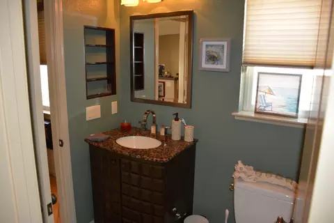 Bath - 417 The Blf, Modesto, CA 95355 photo 1 of 4