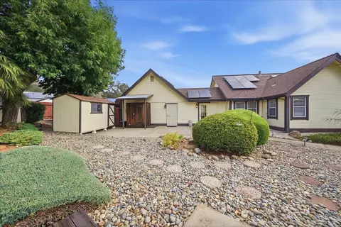 Exterior - 2881 Royce Dr, Rescue, CA 95672 photo 4 of 10