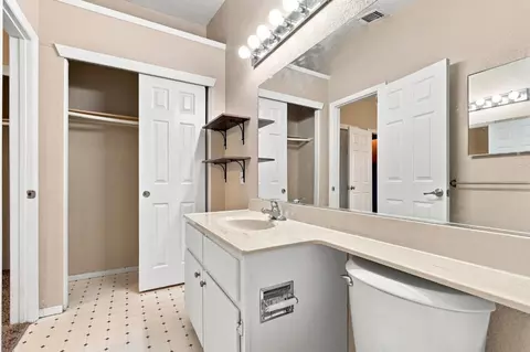 Bath - 26843 Plainfield St, Esparto, CA 95627 photo 3 of 3