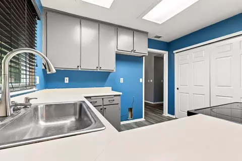 Kitchen - 26843 Plainfield St, Esparto, CA 95627 photo 3 of 3