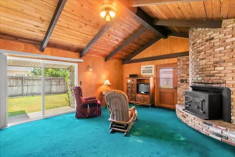 Living - 110 E B St, Oakdale, CA 95361 photo 10 of 11