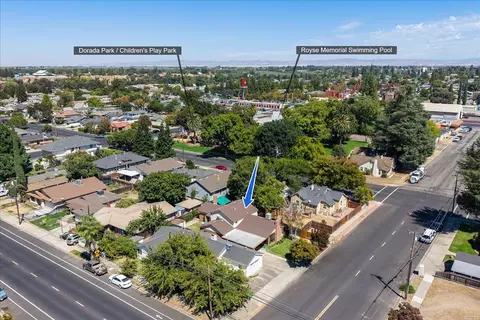 View/Area - 110 E B St, Oakdale, CA 95361 photo 2 of 2