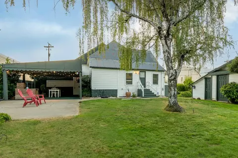 Exterior - 490 E Main, Grass Valley, CA 95945 photo 11 of 34