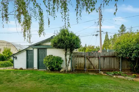 Exterior - 490 E Main, Grass Valley, CA 95945 photo 27 of 34
