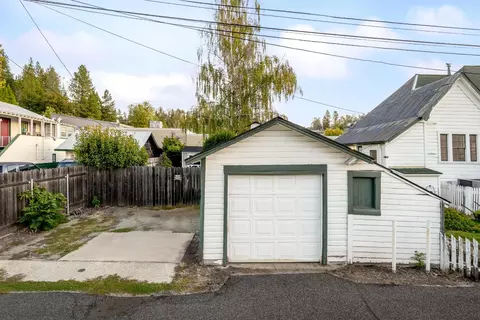 Exterior - 490 E Main, Grass Valley, CA 95945 photo 5 of 34