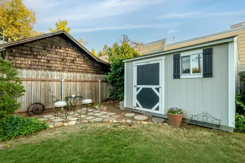 Exterior - 490 E Main, Grass Valley, CA 95945 photo 15 of 34