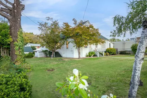 Exterior - 490 E Main, Grass Valley, CA 95945 photo 32 of 34