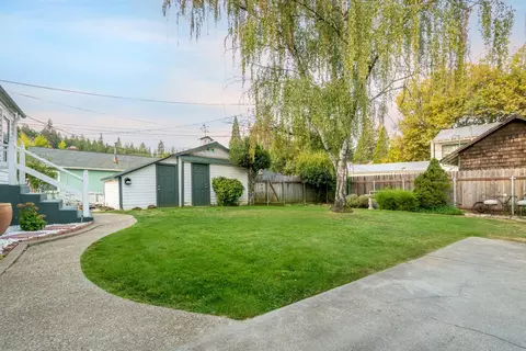 Exterior - 490 E Main, Grass Valley, CA 95945 photo 26 of 34