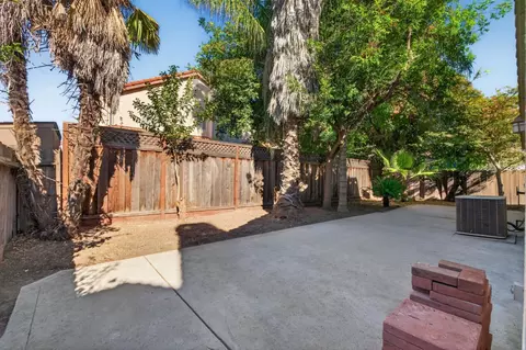 Exterior - 3845 Carver Rd, Modesto, CA 95356 photo 7 of 8