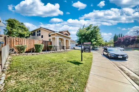 Exterior - 3227 Cathleen Ln, Tracy, CA 95377 photo 4 of 10