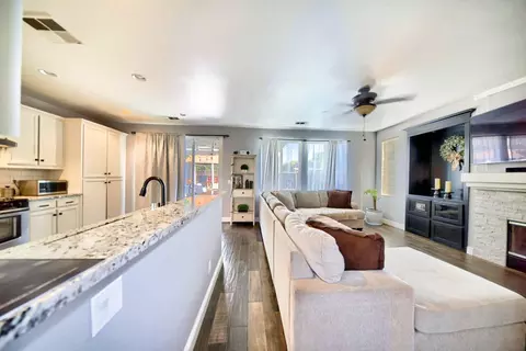 Entry Way - 3227 Cathleen Ln, Tracy, CA 95377 photo 3 of 18
