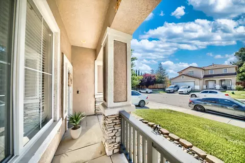 Exterior - 3227 Cathleen Ln, Tracy, CA 95377 photo 3 of 10